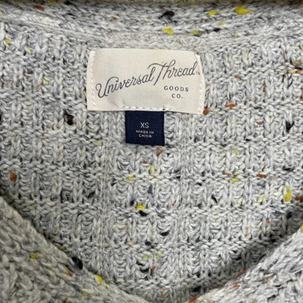 Universal Thread Sweater - Picture 3 of 4